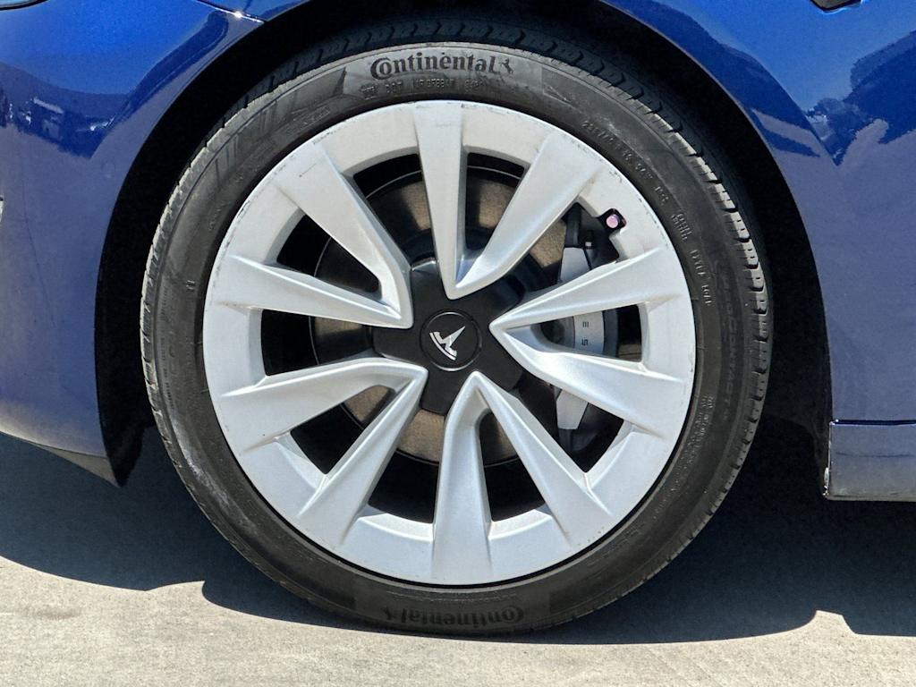 2022 Tesla Model 3 Long Range - Photo 8