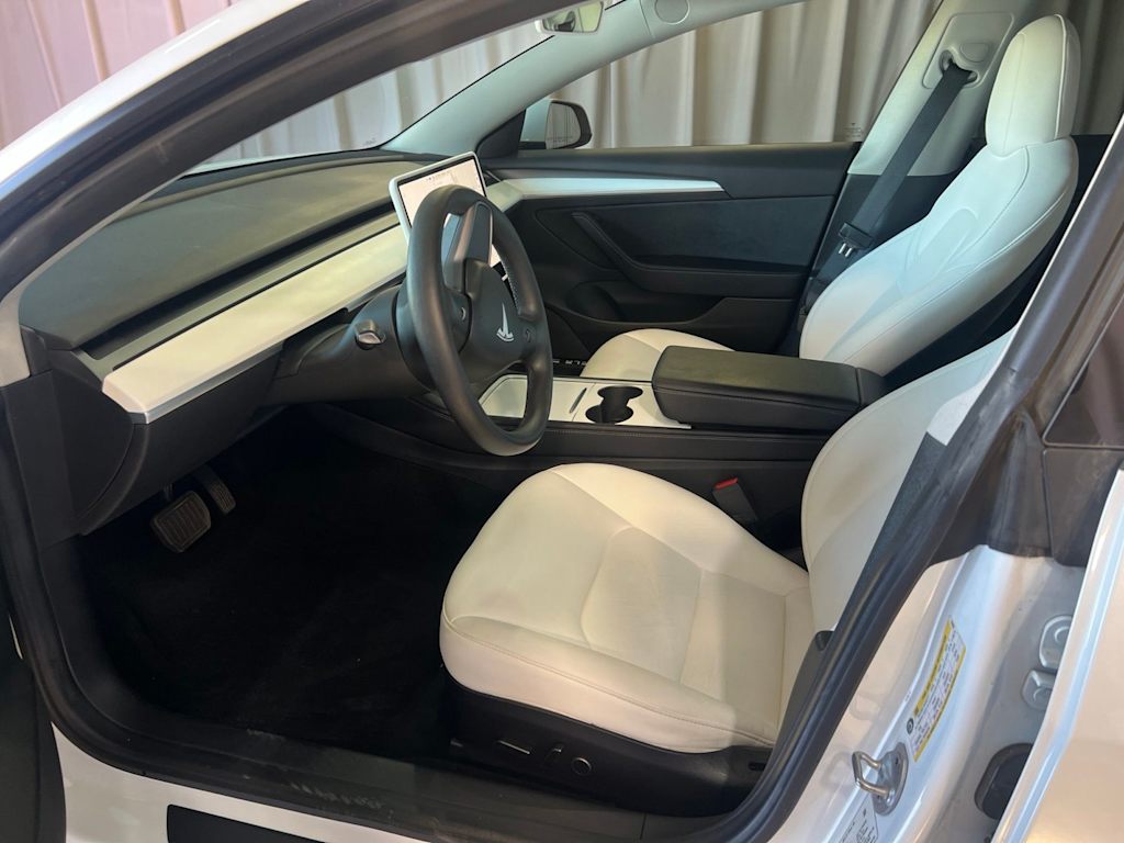 Thumbnail: 2022 Tesla Model 3 - 18