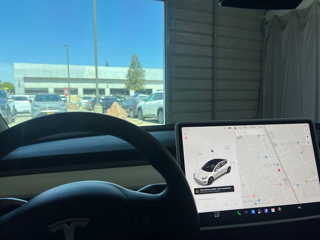 Thumbnail: 2022 Tesla Model 3 - 19