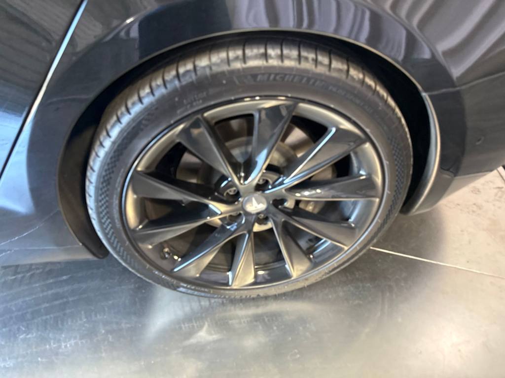 Thumbnail: 2019 Tesla Model S - 6