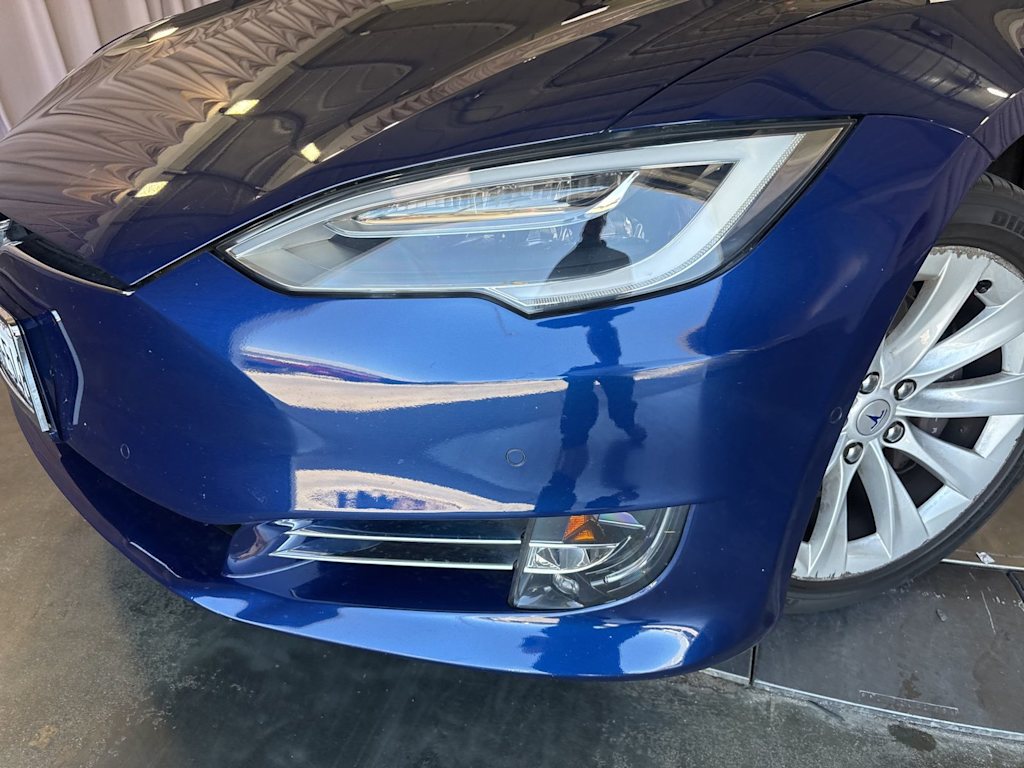 Thumbnail: 2018 Tesla Model S - 17