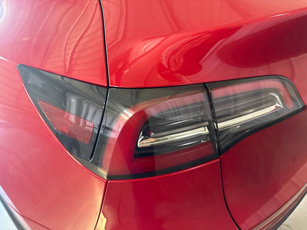 Thumbnail: 2021 Tesla Model Y - 18