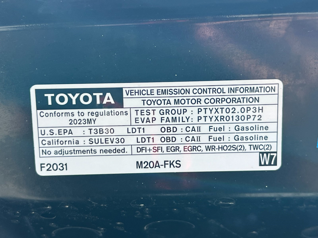Thumbnail: 2023 Toyota Corolla Cross - 18