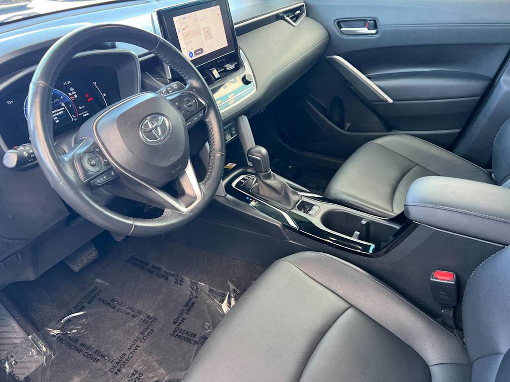 Thumbnail: 2023 Toyota Corolla Cross - 9