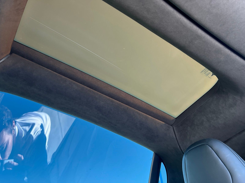 Thumbnail: 2022 Tesla Model X - 17