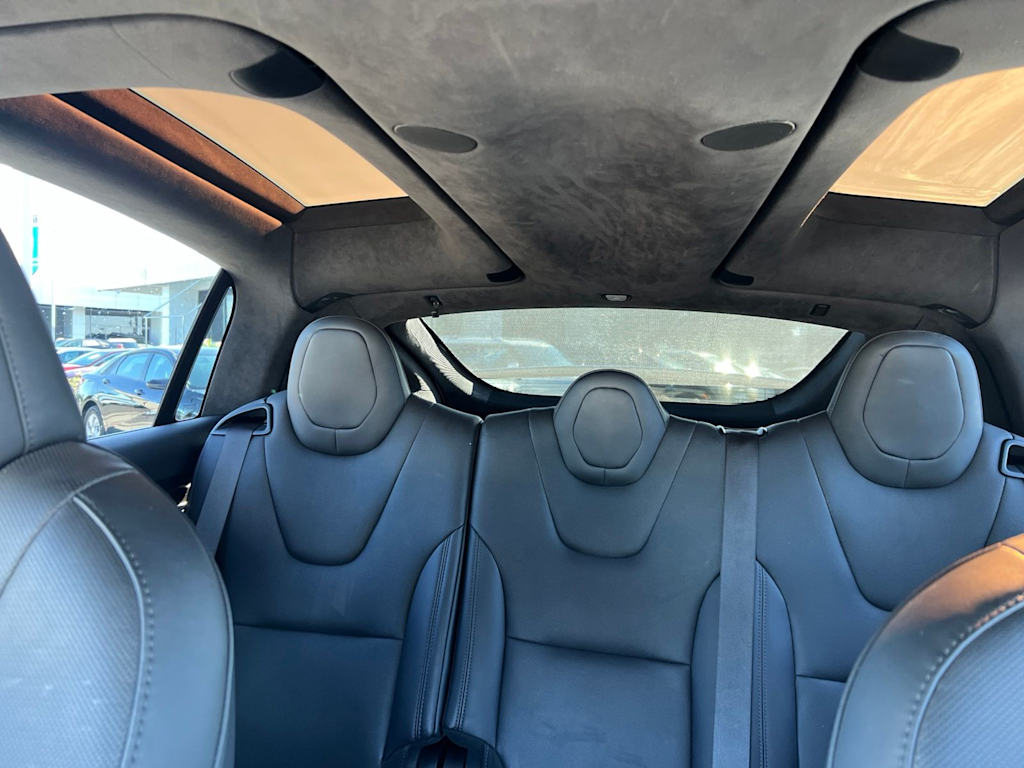 Thumbnail: 2022 Tesla Model X - 21