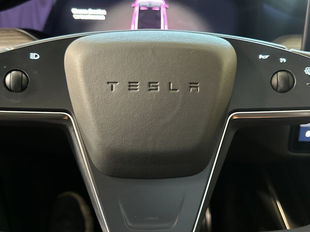 Thumbnail: 2022 Tesla Model X - 27