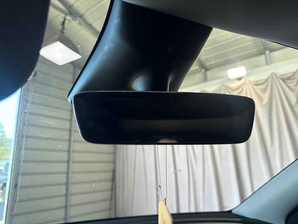 Thumbnail: 2023 Tesla Model Y - 11
