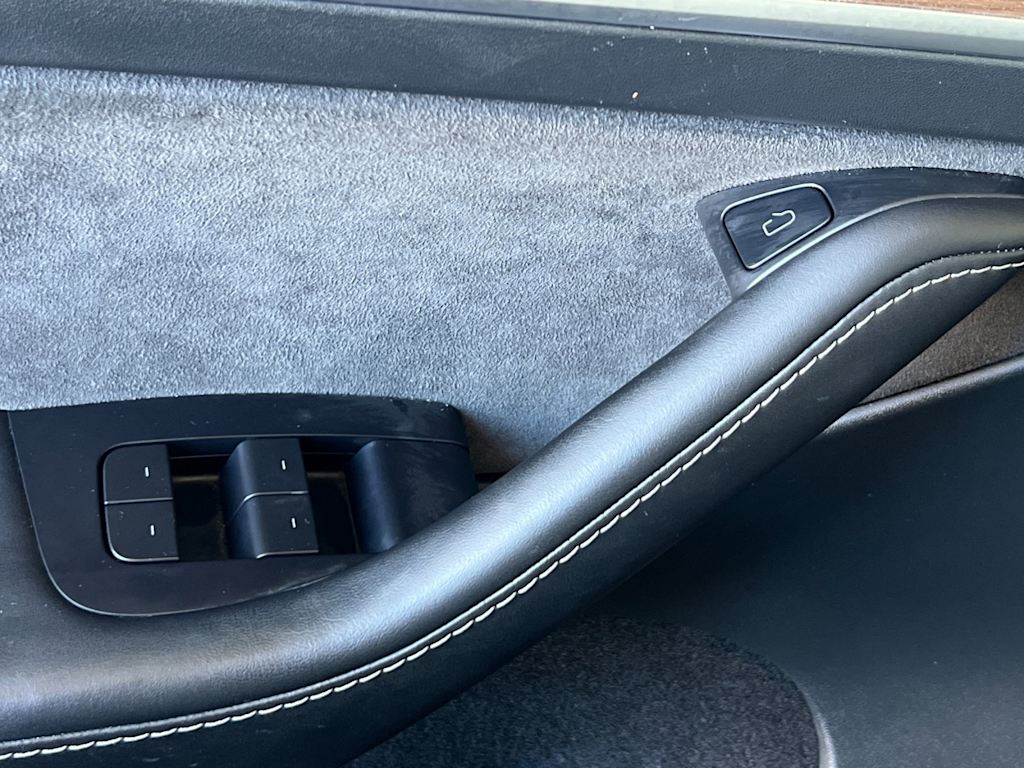 Thumbnail: 2023 Tesla Model Y - 22