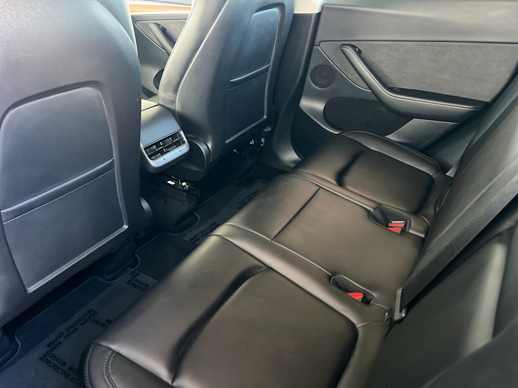 Thumbnail: 2023 Tesla Model Y - 12