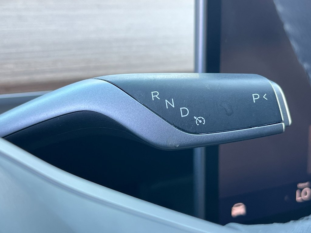2024 Tesla Model Y Long Range 26