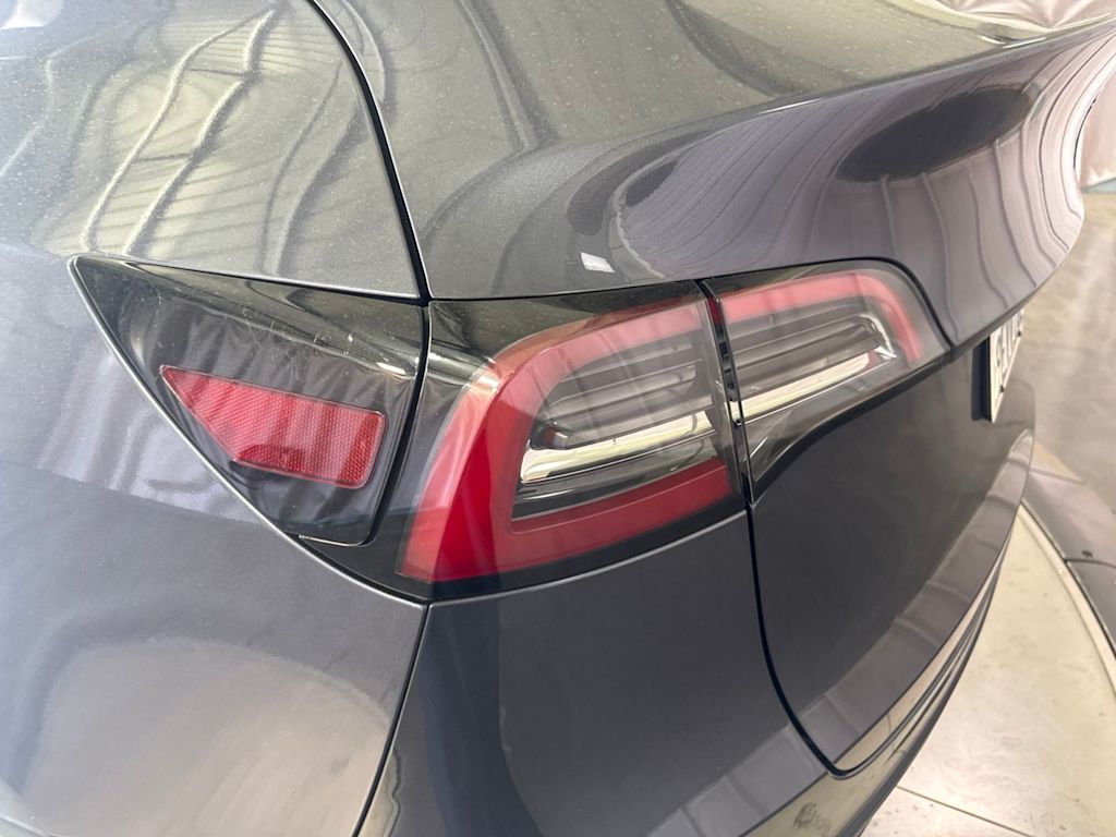 Thumbnail: 2023 Tesla Model Y - 18