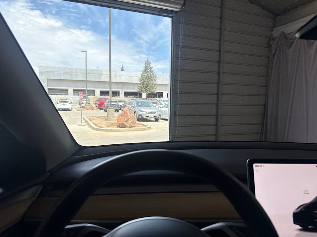 Thumbnail: 2023 Tesla Model Y - 25