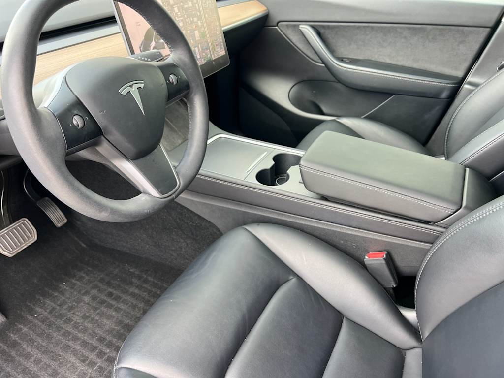2022 Tesla Model Y Long Range 10