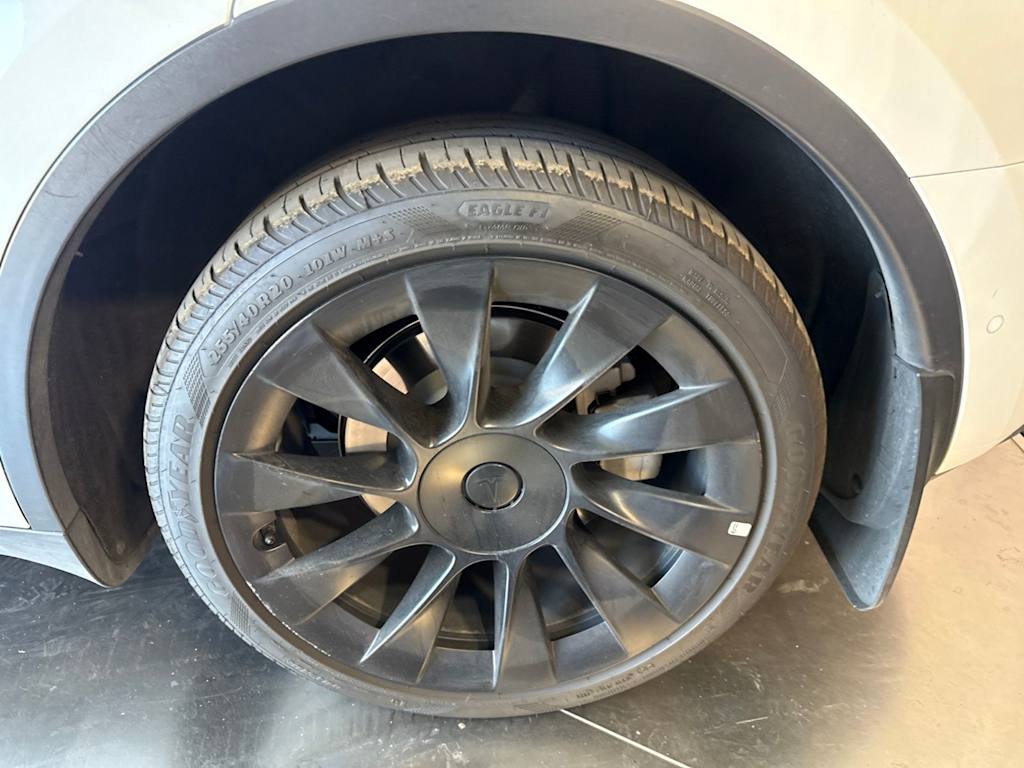 Thumbnail: 2022 Tesla Model Y - 8