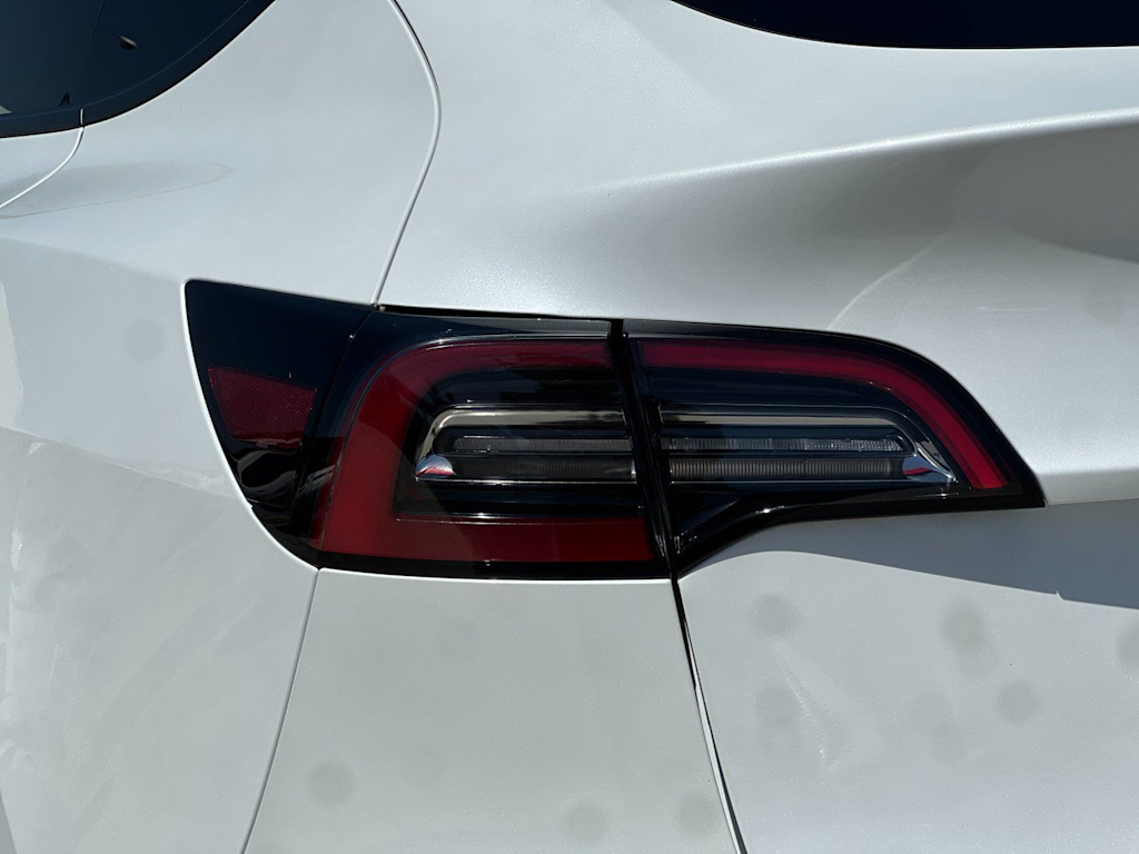 Thumbnail: 2022 Tesla Model Y - 28