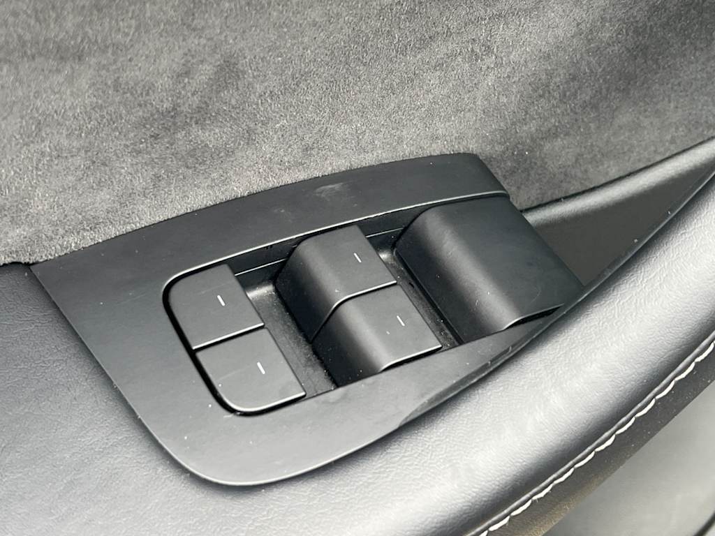 Thumbnail: 2022 Tesla Model Y - 20