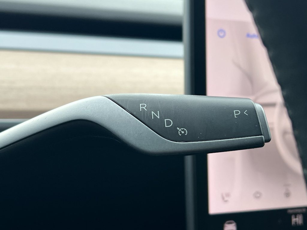 Thumbnail: 2022 Tesla Model Y - 25