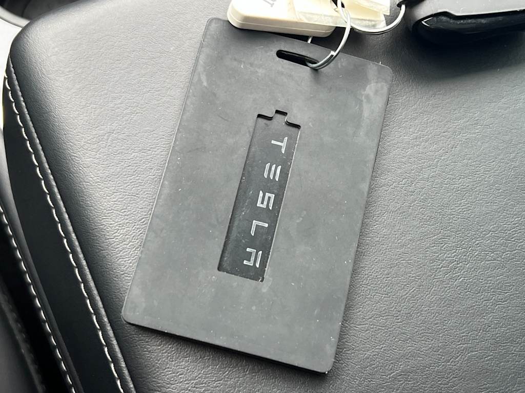 Thumbnail: 2022 Tesla Model Y - 28