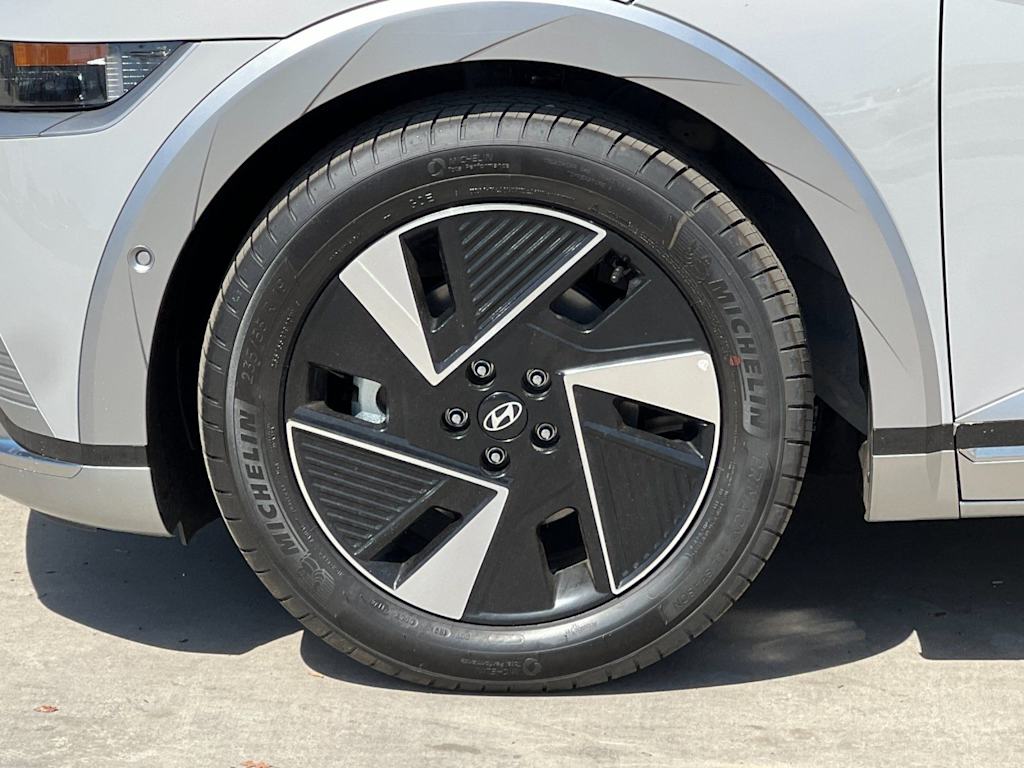 Thumbnail: 2026 Hyundai Ioniq 5 - 8