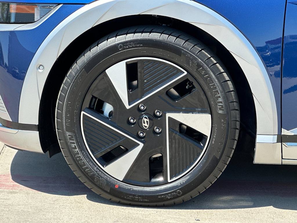 Thumbnail: 2026 Hyundai Ioniq 5 - 8