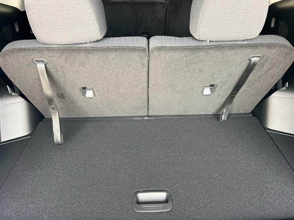 2026 Hyundai IONIQ 9 SE - Photo 10