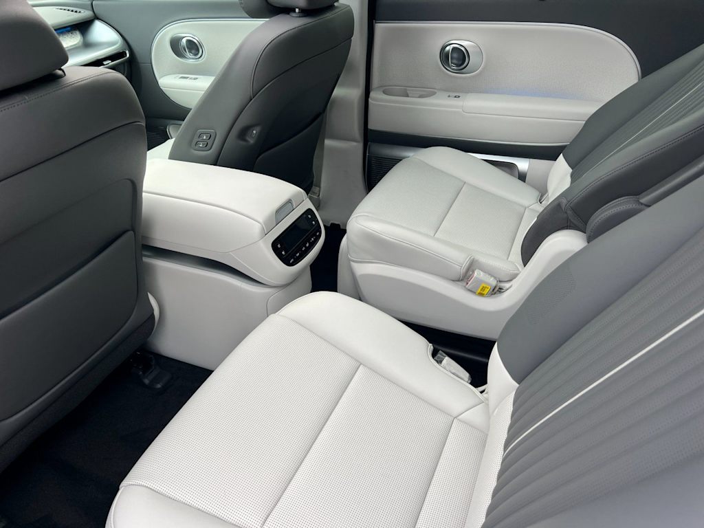 Thumbnail: 2026 Hyundai Ioniq - 10