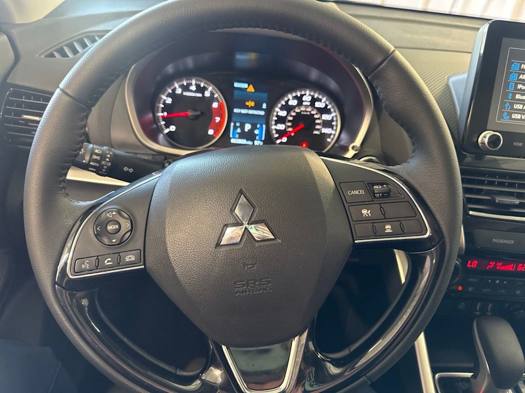 Thumbnail: 2026 Mitsubishi Eclipse Cross - 9