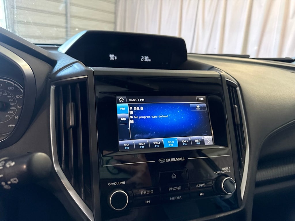 Thumbnail: 2018 Subaru Crosstrek - 10