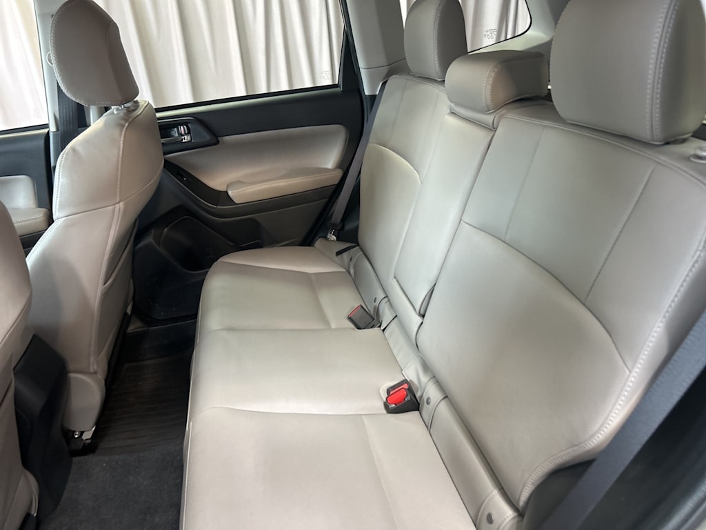 Thumbnail: 2015 Subaru Forester - 27