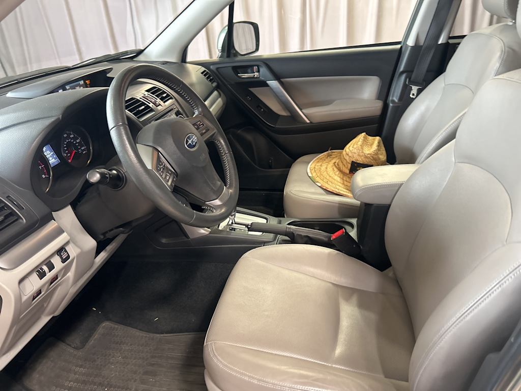 Thumbnail: 2015 Subaru Forester - 8