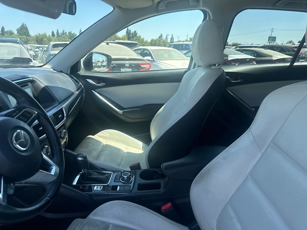 Thumbnail: 2016 Mazda CX-5 - 9
