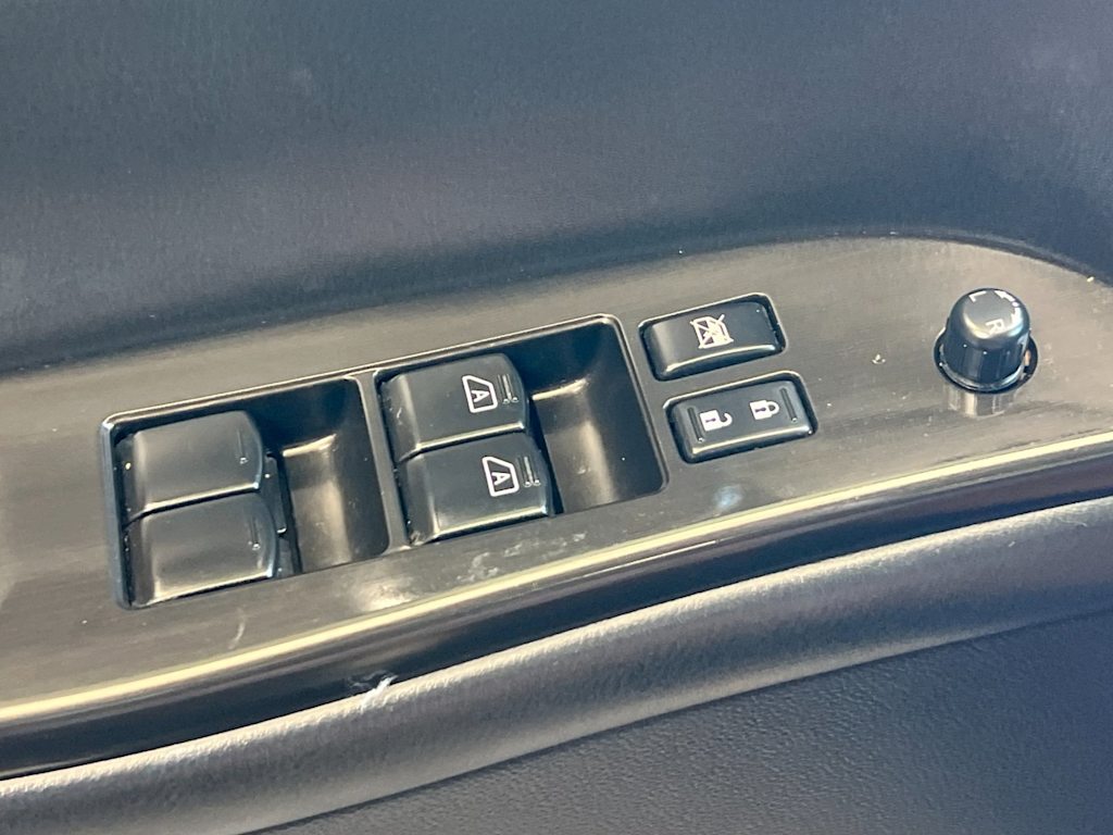 Thumbnail: 2016 INFINITI QX50 - 23