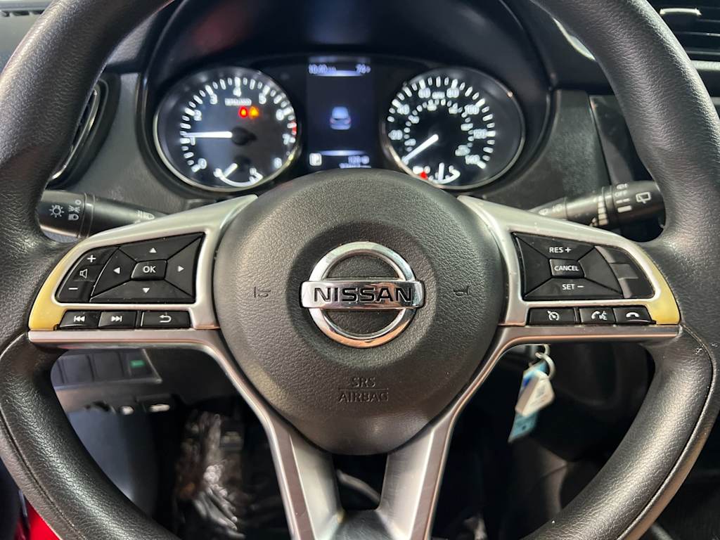Thumbnail: 2018 Nissan Rogue Sport - 26