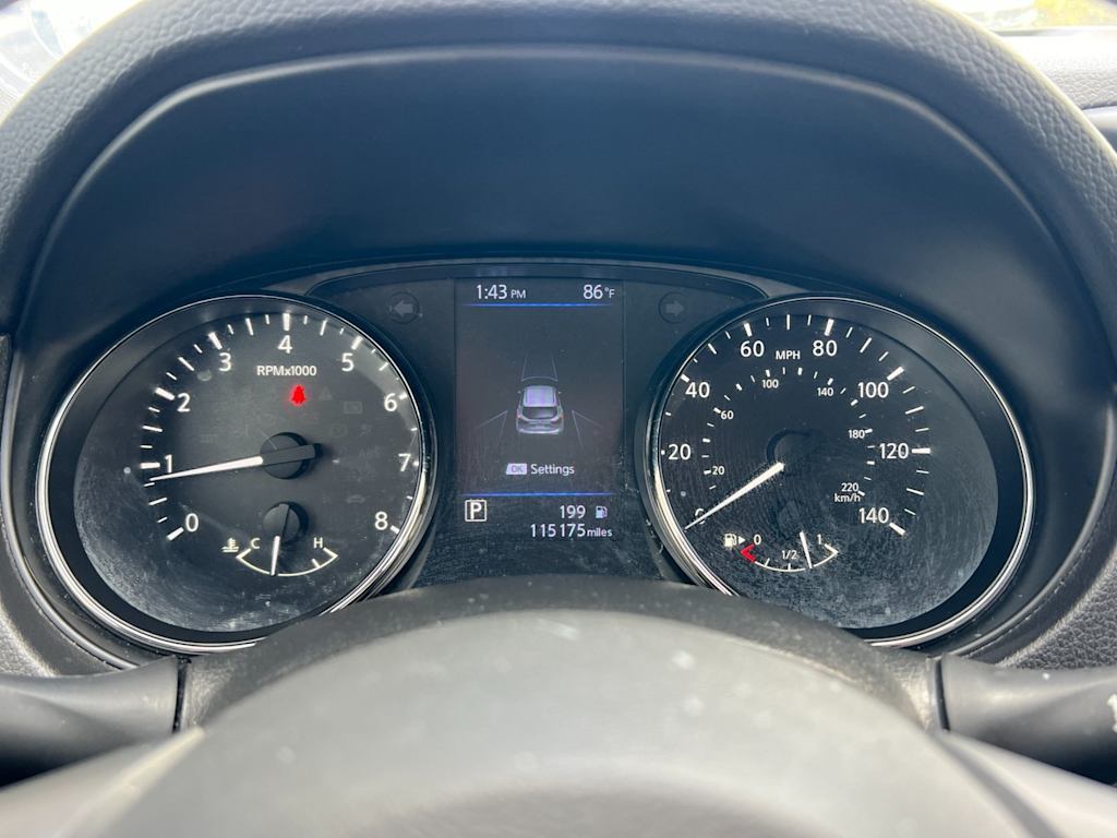 Thumbnail: 2019 Nissan Rogue Sport - 16