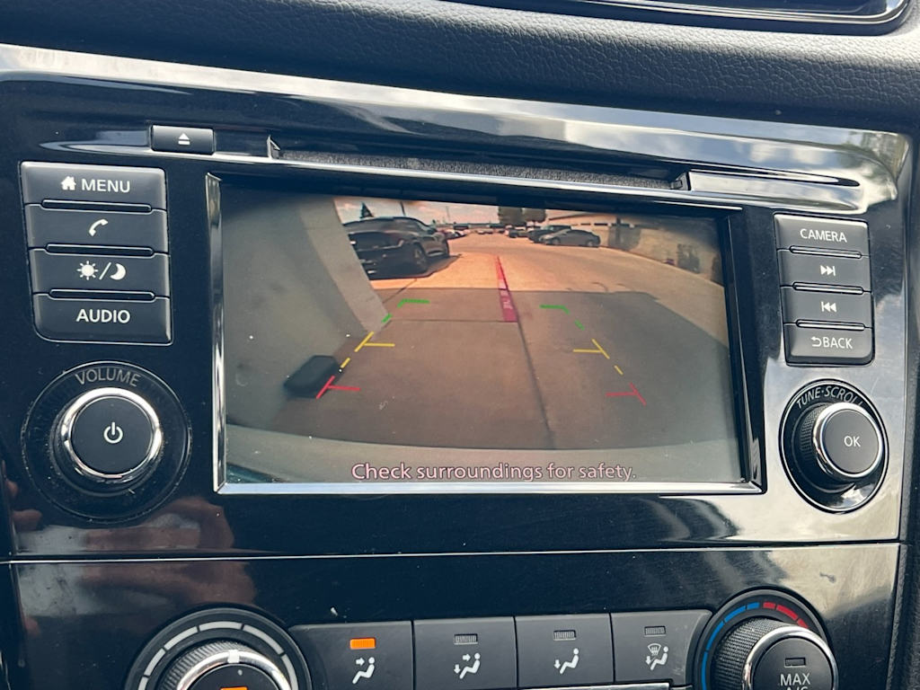 Thumbnail: 2019 Nissan Rogue Sport - 25