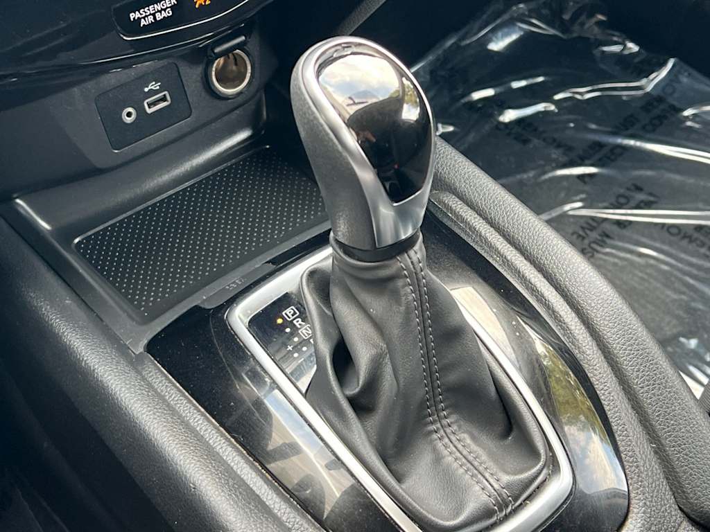Thumbnail: 2019 Nissan Rogue Sport - 15
