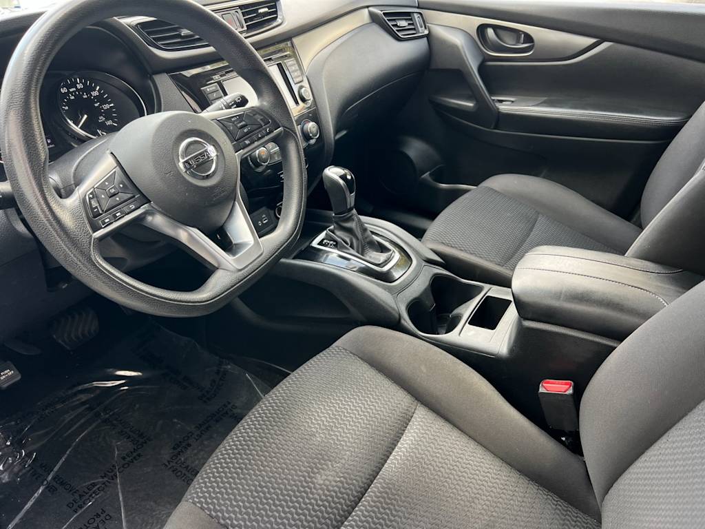 Thumbnail: 2019 Nissan Rogue Sport - 9