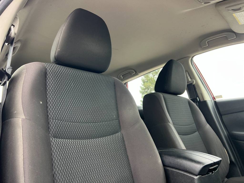 Thumbnail: 2019 Nissan Rogue Sport - 10