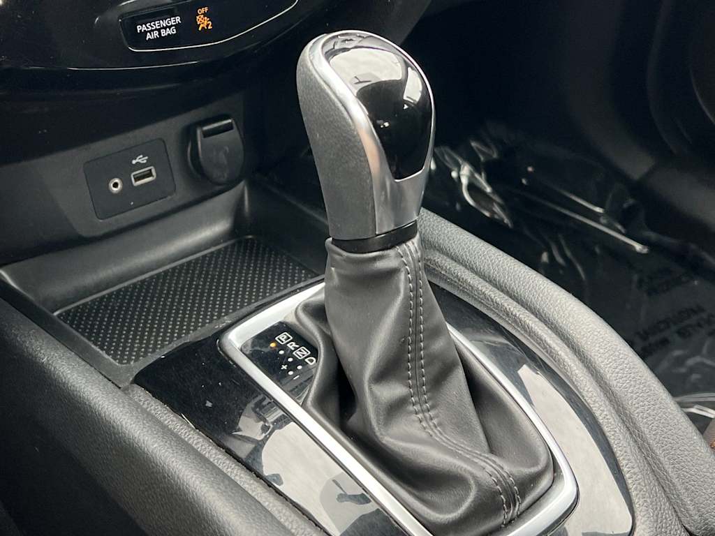 Thumbnail: 2019 Nissan Rogue Sport - 15