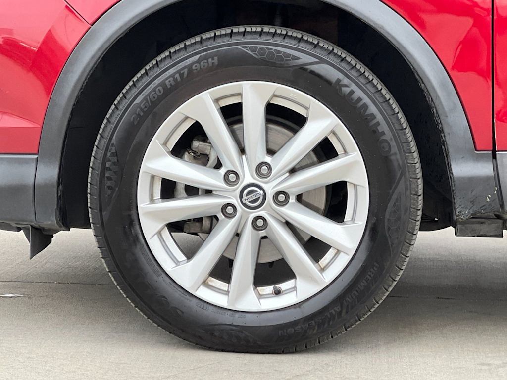Thumbnail: 2019 Nissan Rogue Sport - 8