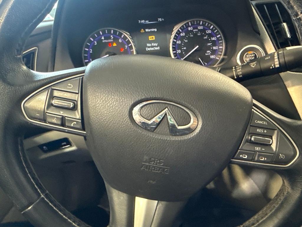 Thumbnail: 2015 INFINITI Q50 - 23