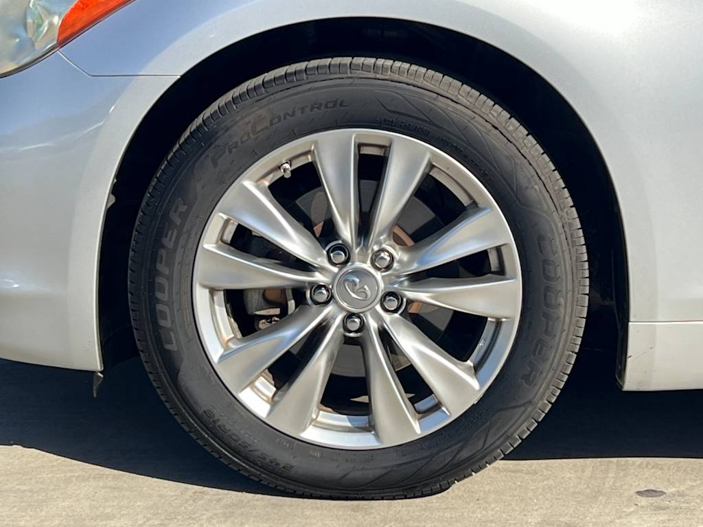Thumbnail: 2012 INFINITI M37 - 8