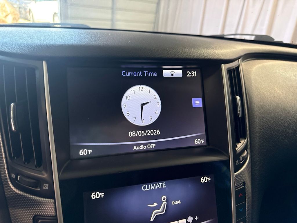 Thumbnail: 2017 INFINITI Q50 - 10