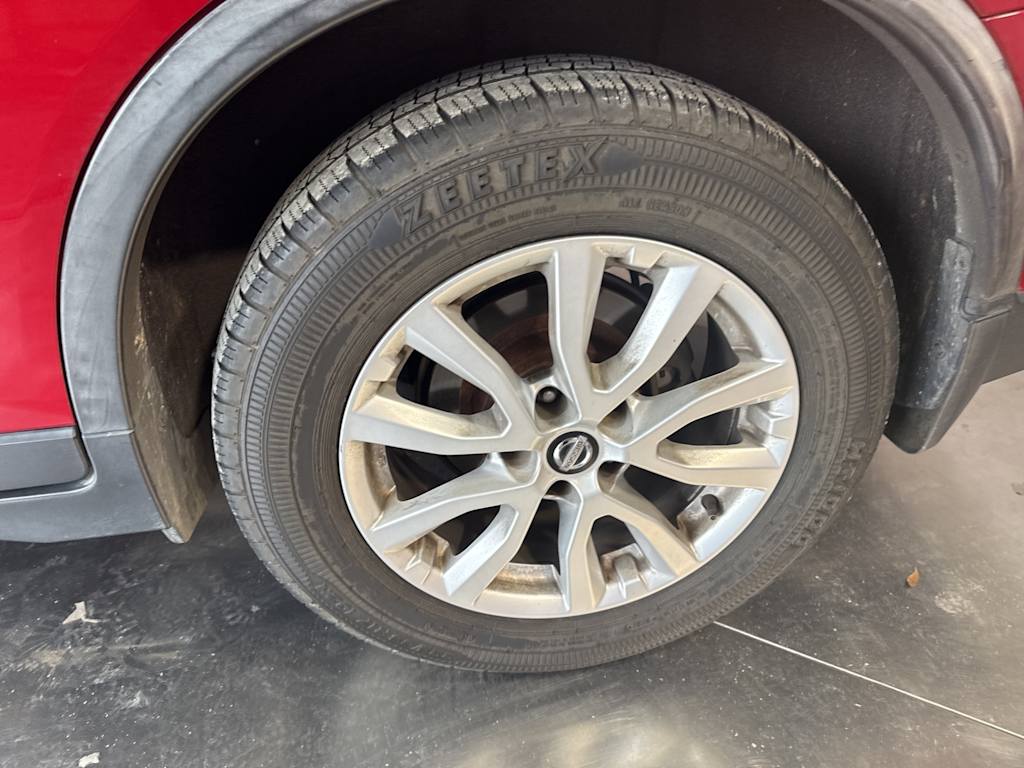 Thumbnail: 2017 Nissan Rogue - 6