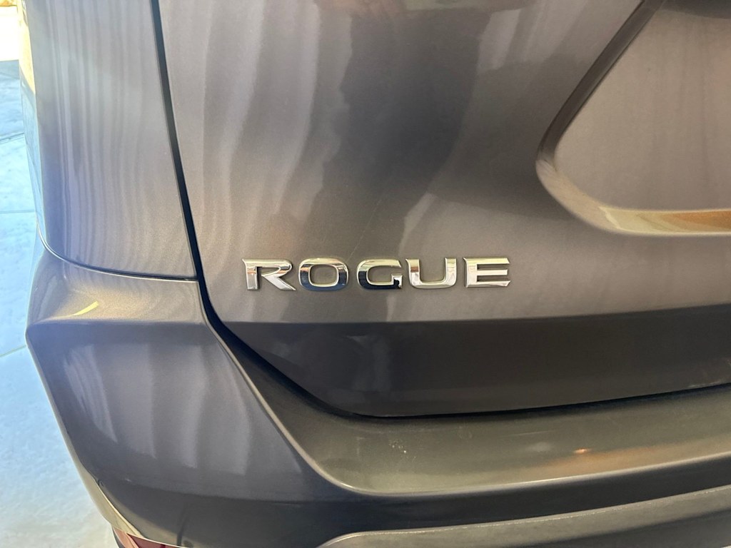 Thumbnail: 2017 Nissan Rogue - 5