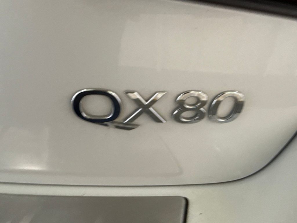 Thumbnail: 2022 INFINITI QX80 - 23