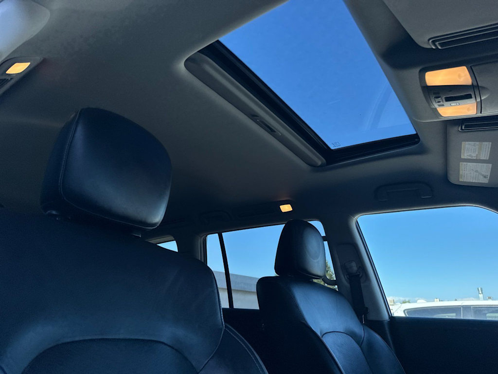 Thumbnail: 2016 INFINITI QX80 - 24