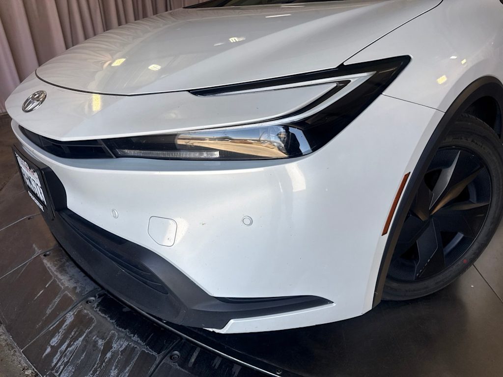 Thumbnail: 2023 Toyota Prius - 16