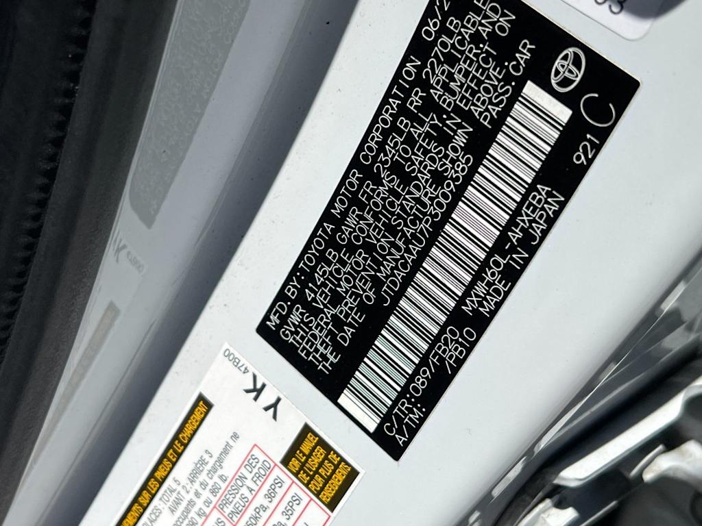 Thumbnail: 2023 Toyota Prius - 32